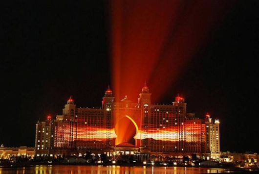 Atlantis hotel Light Show